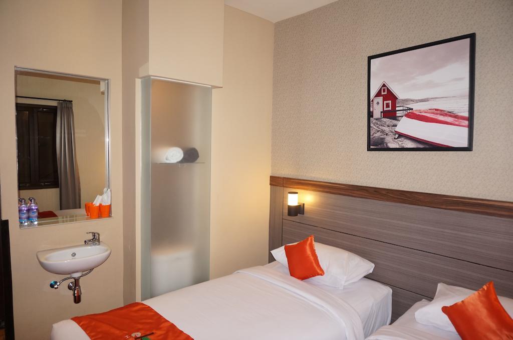 Ekon Hotel Γιογκιακάρτα Δωμάτιο φωτογραφία