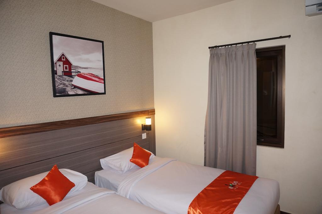 Ekon Hotel Γιογκιακάρτα Δωμάτιο φωτογραφία