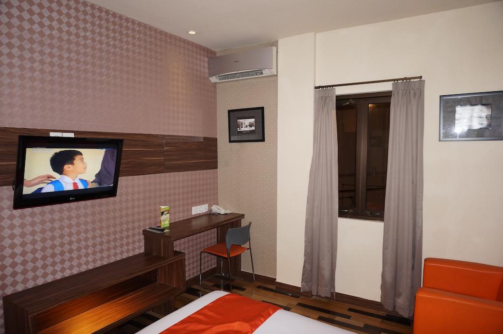 Ekon Hotel Γιογκιακάρτα Δωμάτιο φωτογραφία