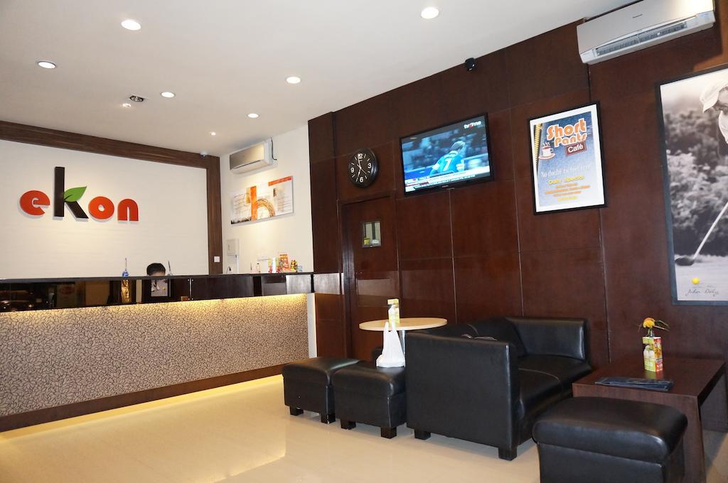 Ekon Hotel Γιογκιακάρτα Εξωτερικό φωτογραφία