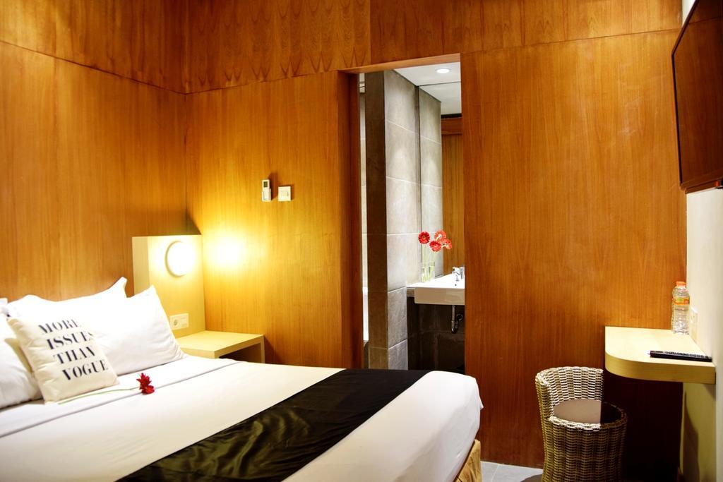 Ekon Hotel Γιογκιακάρτα Εξωτερικό φωτογραφία